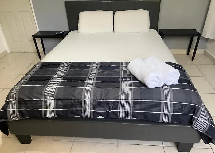 Habitacion Centrica Y Espaciosa En Apartamento Familiar