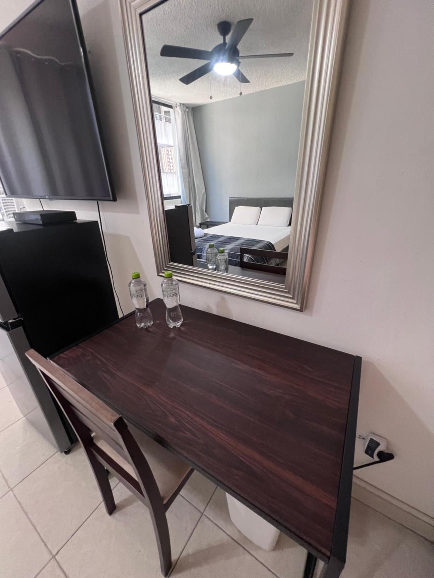 Quarto em Acomodações Particulares Habitacion Centrica Y Espaciosa En Apartamento Familiar Cidade do Panamá