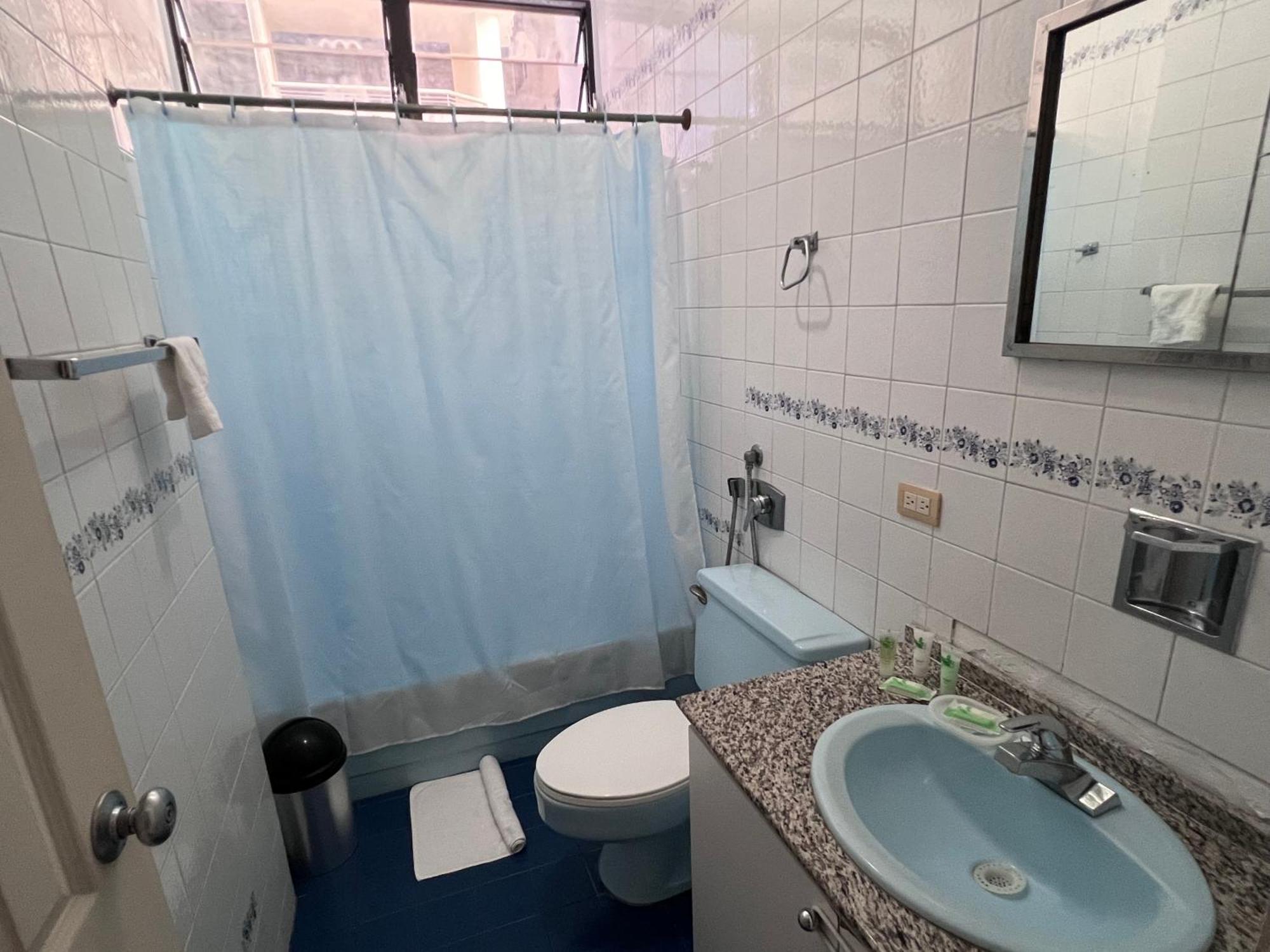 Quarto em Acomodações Particulares Habitacion Centrica Y Espaciosa En Apartamento Familiar Cidade do Panamá